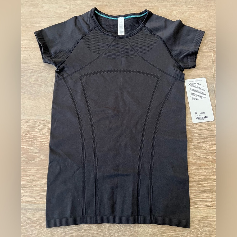 Ivivva by Lululemon girls New with tags Black Fly Tech SS Tee size 14, $44